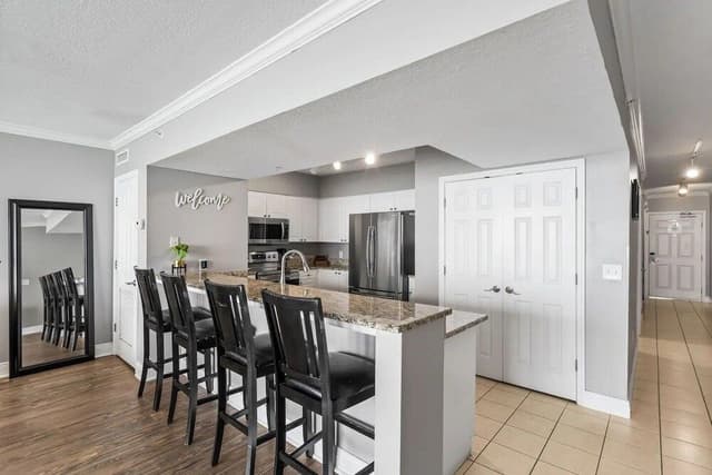 Apartment (Emerald Beach Resort 1133 - Beachfron)