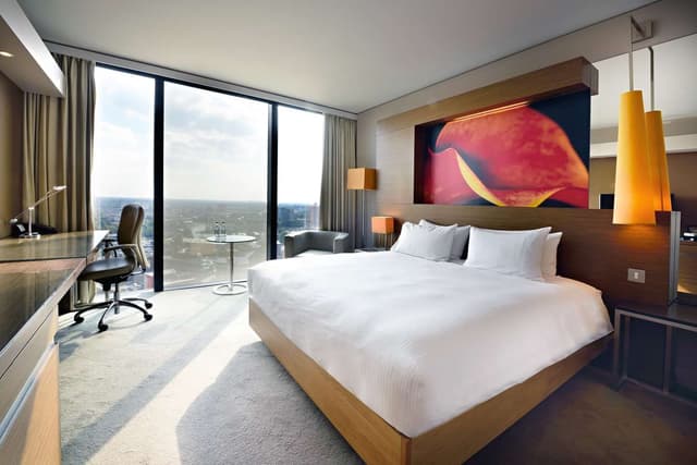 KING EXECUTIVE PLUS