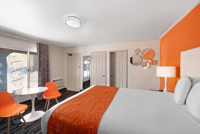 Standard Room, 1 Queen Bed, Smoking