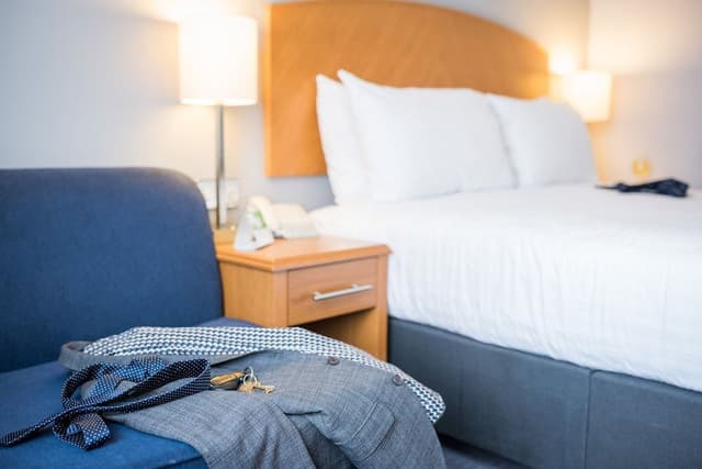 Standard Room, 1 King Bed (Minifridge)