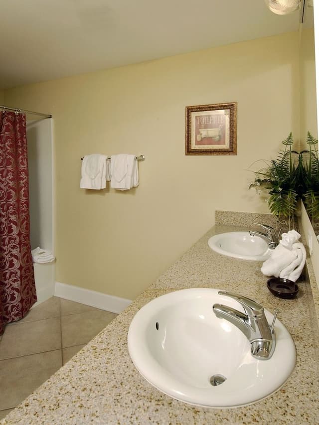 Condo, 2 Bedrooms, 2 Bathrooms, Sea View