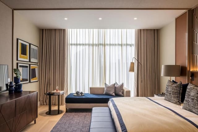Junior Suite with One King Bed