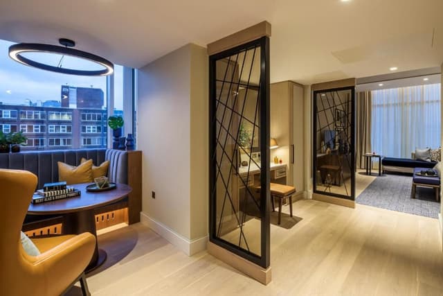 Junior Suite with One King Bed
