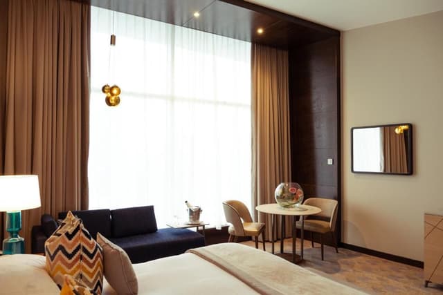 Executive Room with One King Bed
