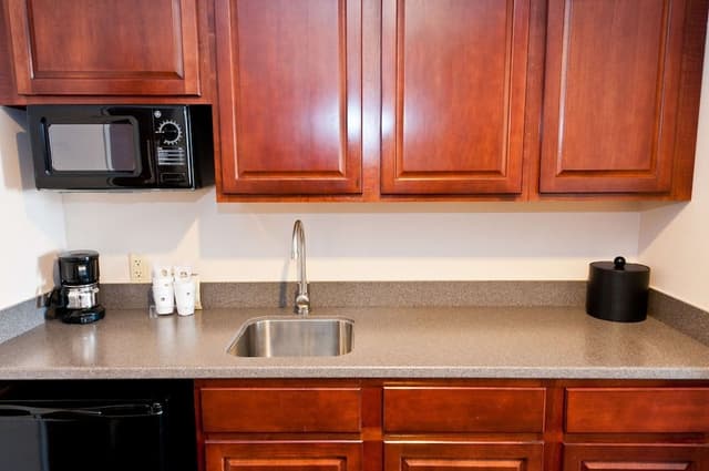 Suite, 1 King Bed, Non Smoking, Kitchenette