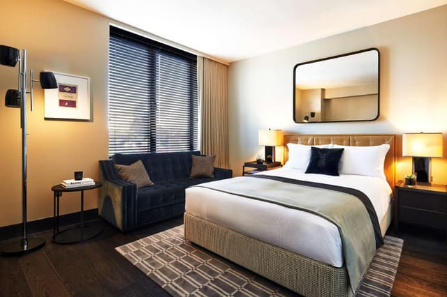 Superior King Room