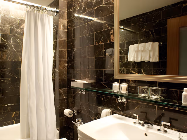 Superior Queen Room