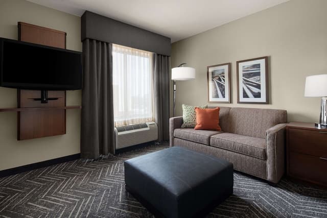Studio, One King Bed, Accessible