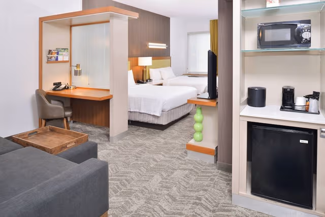 Suite, 2 Queen Beds