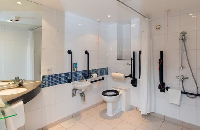 Standard Room, 1 Double Bed, Accessible (with Free Hot Breakfast)