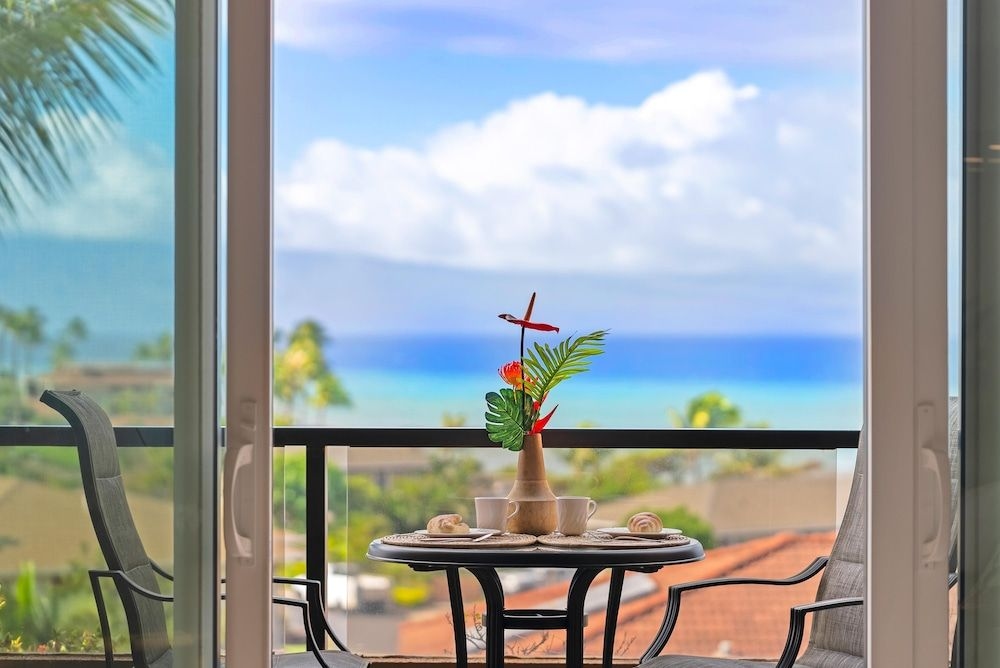 Kahana Villa0