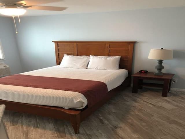 Condo, 2 Bedrooms