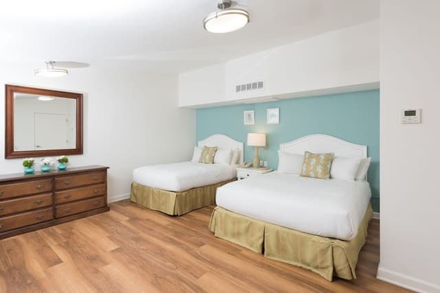 Standard Room, 2 Double Beds, Kitchenette (Club Guestroom with Kitchenette)