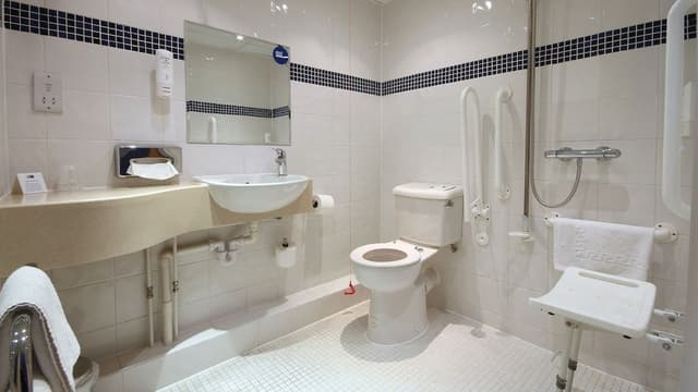 Standard Room, 1 Double Bed, Accessible (with Free Breakfast)