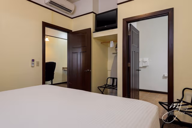 Buffalo River King Suite