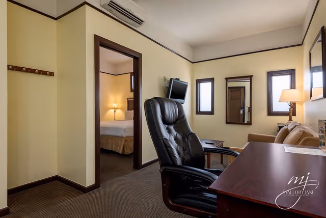 Buffalo River King Suite