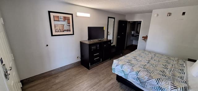 Standard Room, 1 King Bed, Non Smoking