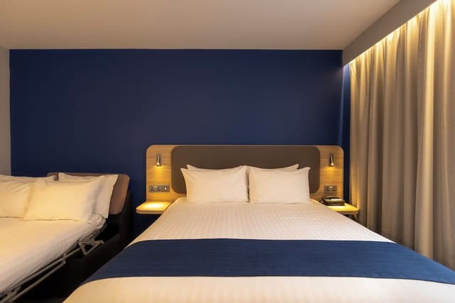Standard Room, 1 Double Bed with Sofa bed (Free Hot Breakfast)