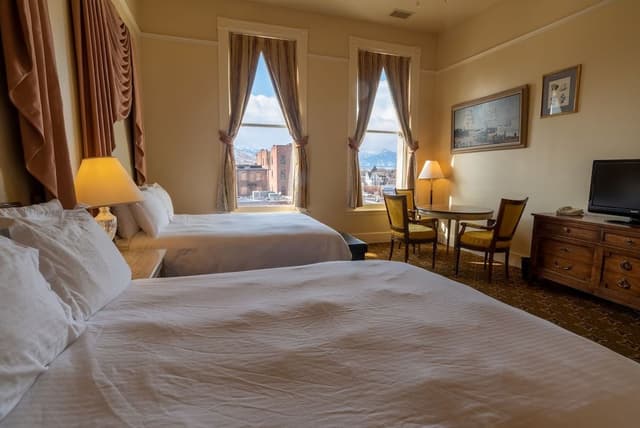 Double Room, 2 Queen Beds