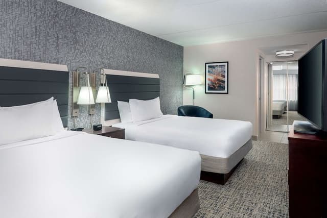 Suite, 2 Queen Beds, Non Smoking