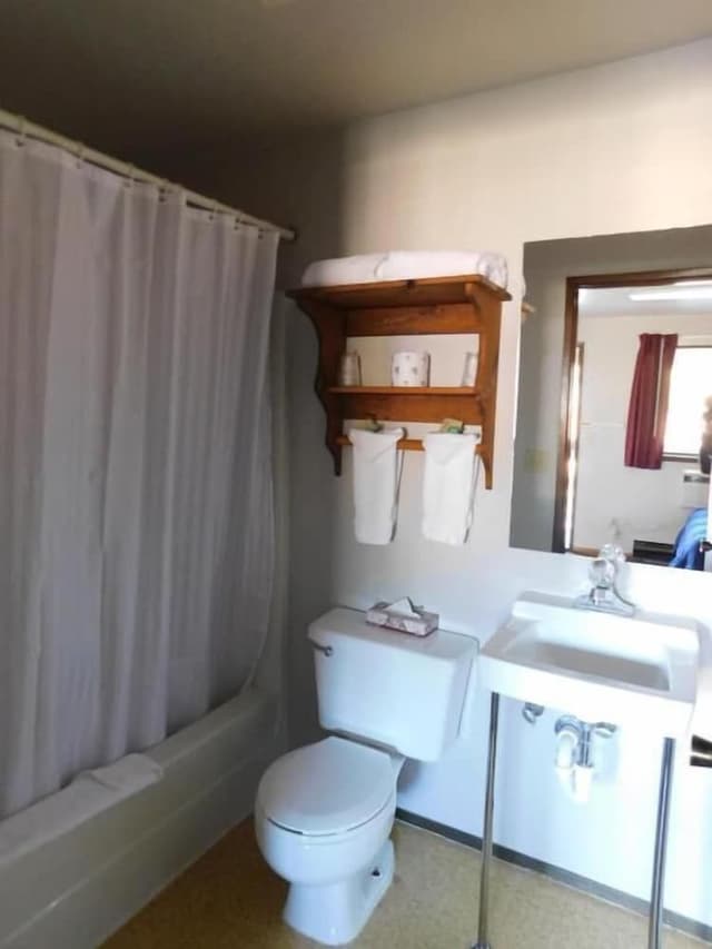 Double Room, 2 Queen Beds