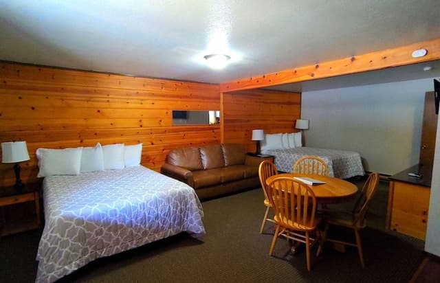 Deluxe Room, 1 Queen Bed
