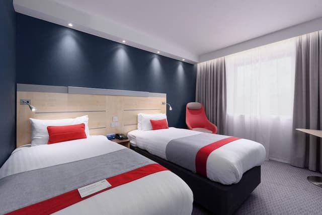 Standard Room, 2 Twin Beds (with Free Hot Breakfast)