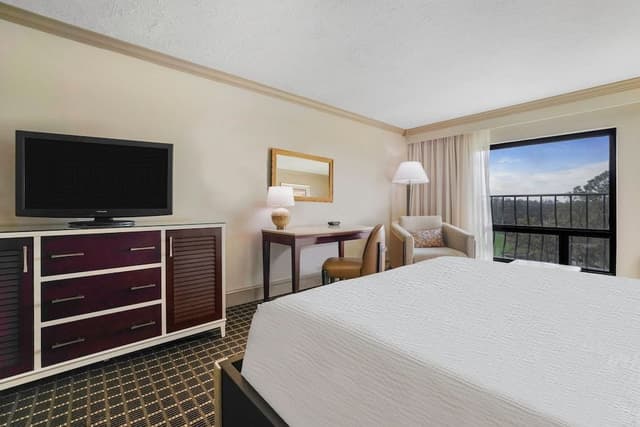Golf View King Room