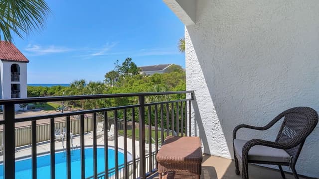 Condo, Multiple Beds, Balcony, Partial Ocean View (Palms B5)