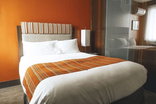 Traditional Room, 1 Queen Bed