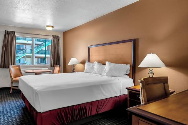 Superior Room, 1 King Bed