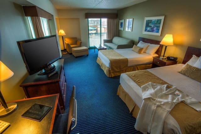 Standard Double Room, 2 Queen Beds