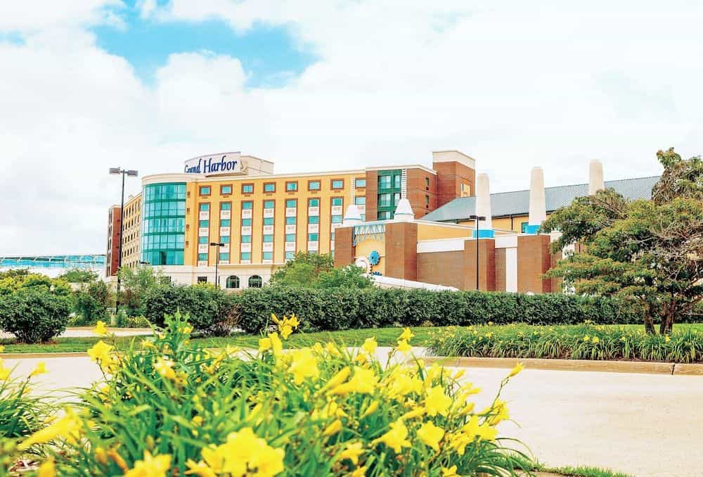 GRAND HARBOR RESORT WATERPARK
