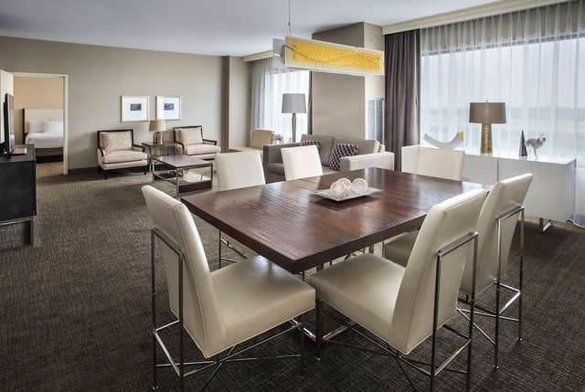 Executive Suite, 1 King Bed