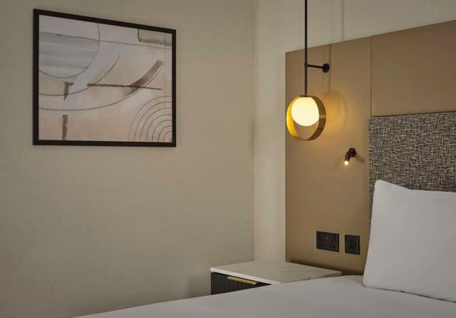 KING GUEST ROOM