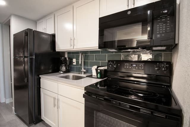 Paradise Oceanfront Deluxe One Bedroom