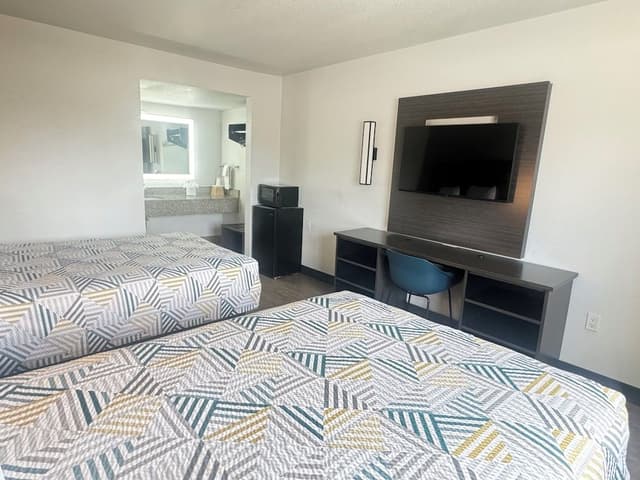 Standard Room, 2 Double Beds, Non Smoking