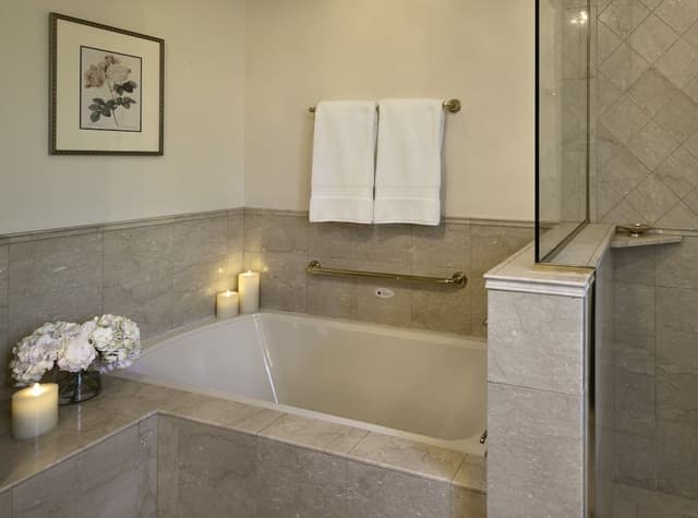 Classic Room, 1 King Bed (Classic Room King Bed)