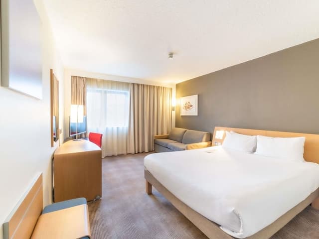 Standard Room, 1 Queen Bed with Sofa bed