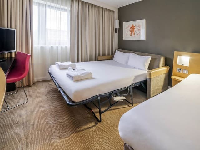 Standard Room, 1 Queen Bed with Sofa bed
