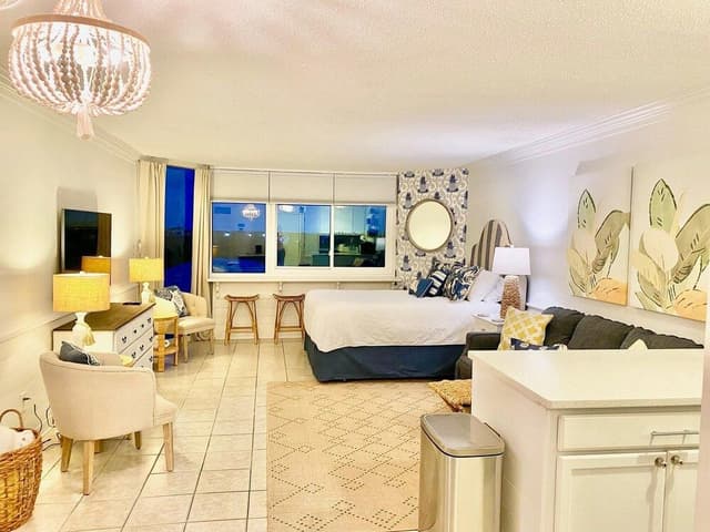 Studio, 1 Queen Bed (Top of the Gulf 808- Gulf Coast Getaw)