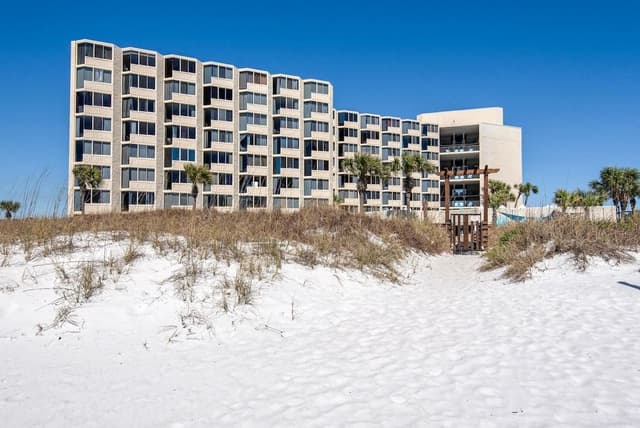 Studio, 1 King Bed (Top of the Gulf 825)