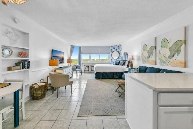 Studio, 1 Queen Bed (Top of the Gulf 808- Gulf Coast Getaw)