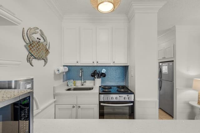 Studio, 1 Queen Bed (Top of the Gulf 808- Gulf Coast Getaw)