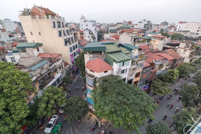 Premium Suite Large Balcony City View