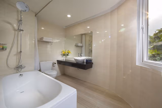 Premium Suite Large Balcony City View