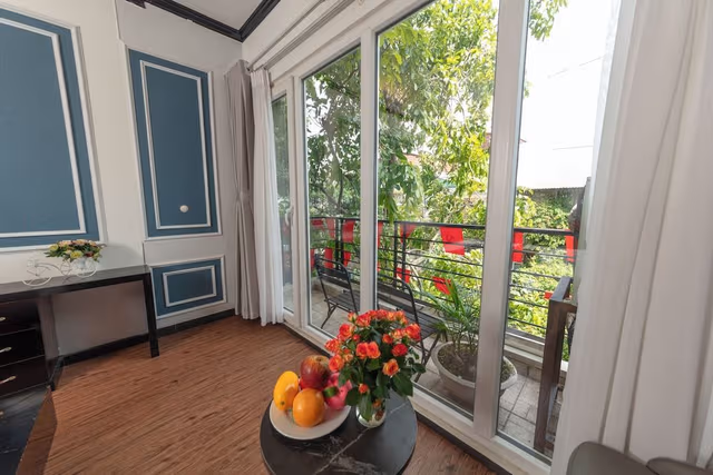 Deluxe Room, Balcony