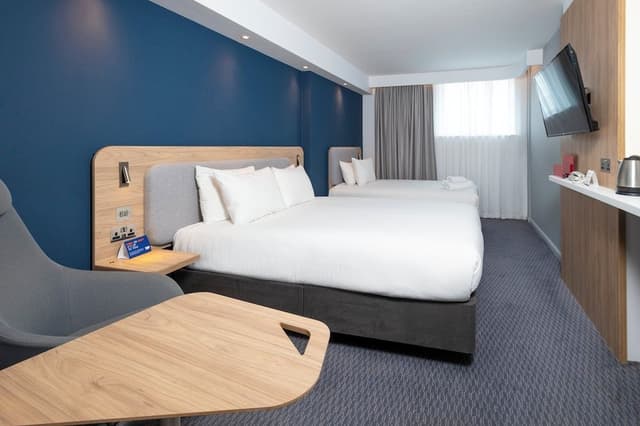 Standard Room, Multiple Beds (Free Hot Breakfast)
