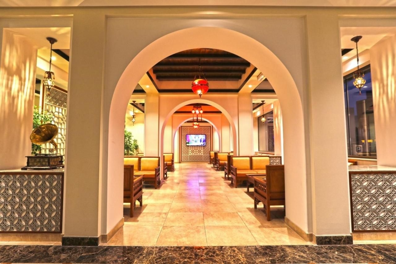 Delmon International0