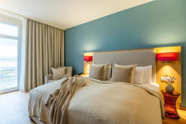 Comfort Double Room with Lake View and Balcony